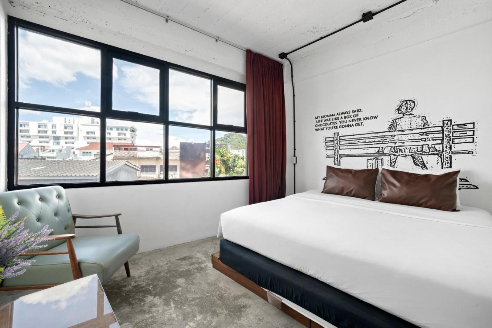 Quip Bed & Breakfast Phuket Exterior photo