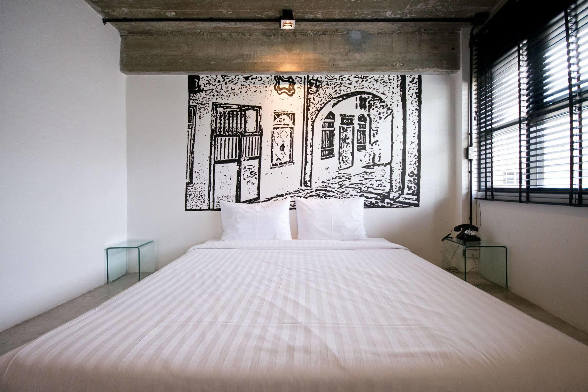 Quip Bed & Breakfast Phuket Exterior photo